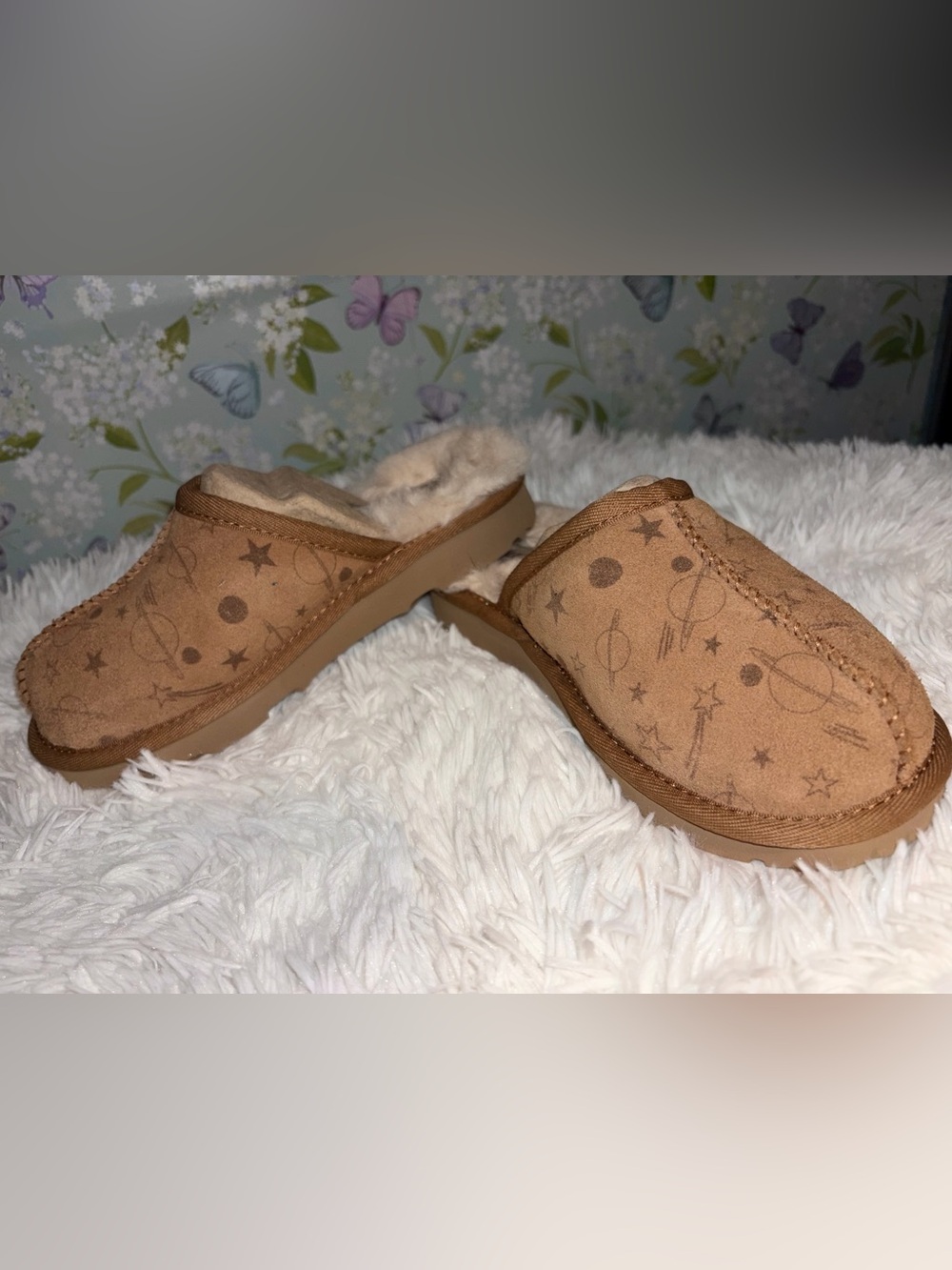 UGG Kids Chestnut Brown Cozy Shearling Slippers with Space Print